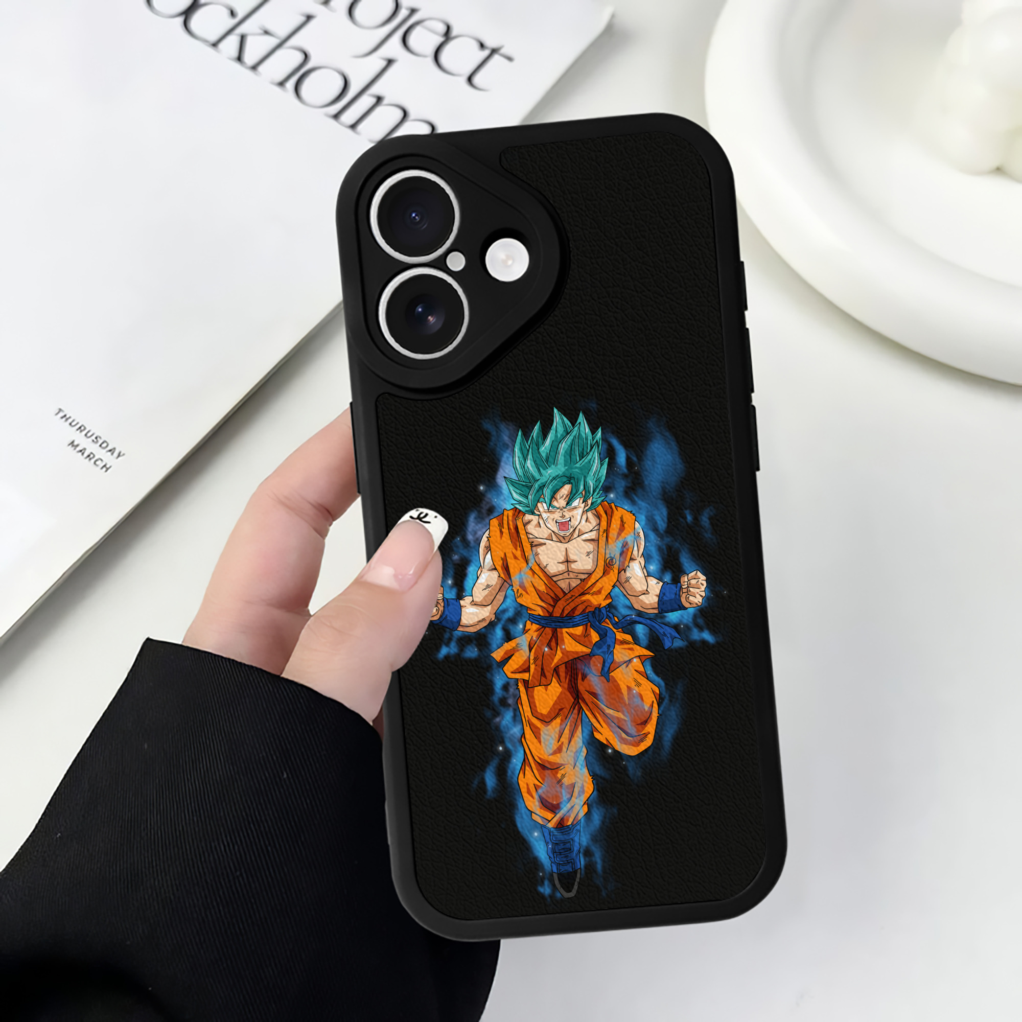 （画像用） ドラゴンボール 孫 悟飯（そんごはん）DRAGON BALL Son Gohan 【iPhone 16シリーズ対応】シリコンスマホケース（レザー調） 材質：シリコン